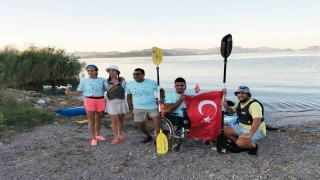 Köyceğiz Gölünde 30 Ağustos ve Dünya Barış Gününde ‘İki Devlet Bir Can mesajı