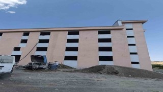 Köylüler imece usulu ile Kuran kursu işçiliğinin bir bölümünü ücretsiz yaptı
