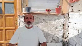 Küçük gölette 1,5 metrelik devasa balık yakaladı, mutluluğu kameraya yansıdı