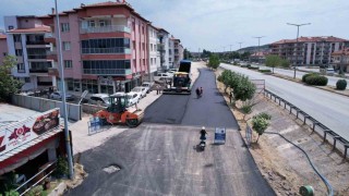 Kulada yollar yenileniyor