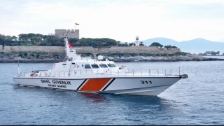 Kuşadasında Sahil Güvenlik botu ziyarete açılacak