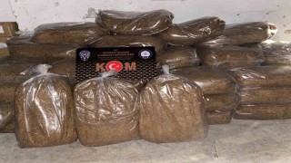 Kütahya'da 2 araca kaçakçılık operasyonu: 1 ton 716 kilo tütün ele geçirildi
