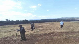 Kütahyada yangının ardından tarım arazilerinde hasar tespiti