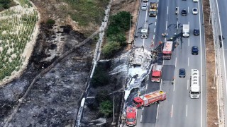 Kuzey Marmara Otoyolunda lastik yüklü tırda çıkan yangın tarım arazisine sıçradı