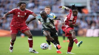 Liverpool 90+9da golü buldu, sezona 1 puanla başladı