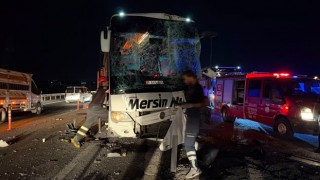 Malazgirt Dönüşü Kaza! 23 Kişi Hastaneye Kaldırıldı
