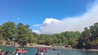 Manavgattaki orman yangınını söndürme çalışmaları sürüyor