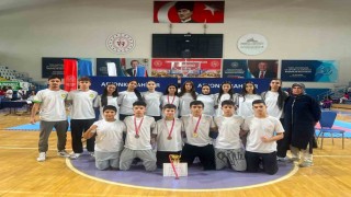 Manisa BBSK karate takım halinde Türkiye üçüncüsü oldu