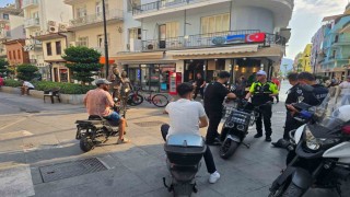 Marmaris Çarşısında motosikletlere ortak denedim