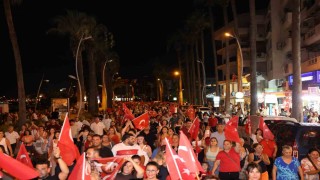Marmariste sessiz fener alayı