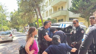 Menteşede polise mukavemet gösteren motokurye gözaltına alındı