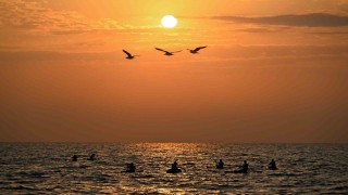 Mersinde deniz sporları ücretsiz eğitimlerle yaygınlaşıyor