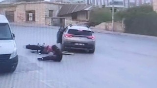 Mersinde otomobil ile motosiklet çarpıştı: 1 yaralı