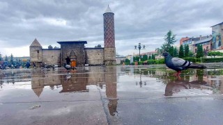 Meteorolojiden Erzurum ve Ardahan için kuvvetli yağış uyarısı