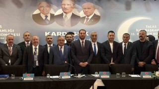 MHP Talas İlçe Başkanlığında Kayhan Saraç güven tazeledi