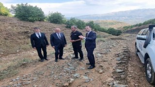 Milletvekili Karaman, Üzümlüde toprak kayması bölgesini değerlendirdi