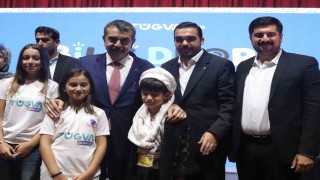 Milli Eğitim Bakanı Tekin, yaz okulu öğrencileriyle buluştu