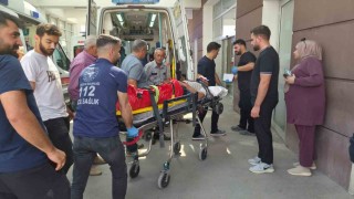 Motosiklet ile otomobil çarpıştı: 1 ağır yaralı