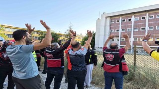 Motosikletlilerden onkoloji servisindeki çocuklara sürpriz