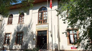 Muğla Halk Kütüphanesi güçlendirme için tahliye ediliyor