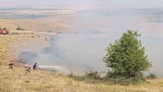 Muşta örtü yangını ekiplerin hızlı müdahalesiyle söndürüldü