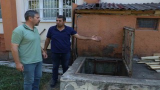 Namaz için okulda kaldı, yavru kedinin kurtulmasına vesile oldu