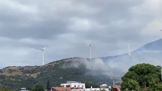 Narlıdaki yangınına havadan ve karadan müdahale ediliyor