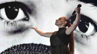 Nevşehir Kültür Yolu Festivalinde Merve Özbey rüzgarı