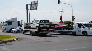 Niğde-Bor yolunda iki araç çarpıştı: 3 yaralı