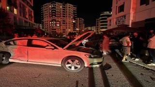 Niğdede zincirleme kaza: 5 araca hasar veren sürücü olay yerinden kaçtı
