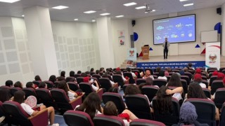 Niğdeli öğrenciler Bilimin İzinde, Geleceğin Peşinde kampına katıldı