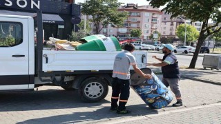 Nilüfer'de kaldırımlar temizlendi