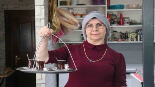 Önyargıları çay bardağında eritti: 5 çocuk annesi kıraathane işleterek aile geçindiriyor