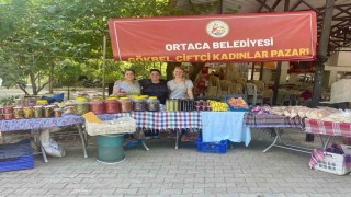 Ortacada ilk defa ‘Kadın Üretici Pazarı kuruldu