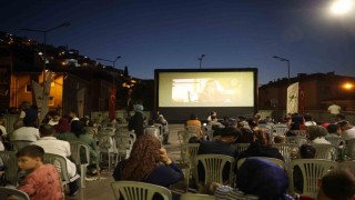 Osmangazide yaz akşamları sinema keyfiyle renklendi