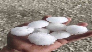 Osmaniyede ceviz büyüklüğünde dolu yağdı