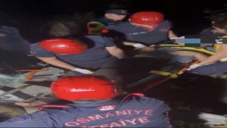 Osmaniyede TAG Otoyolunda tır devrildi: 1 yaralı