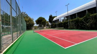 Osmaniye’de Tenis Kortları Yenileniyor