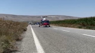 Otomobilde tartıştığı eşini tabancayla vurarak yaraladı