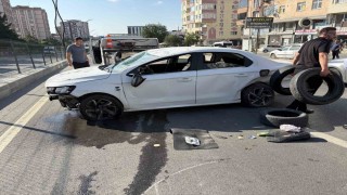 Otomobille çarpışan araç takla attı: 1 yaralı