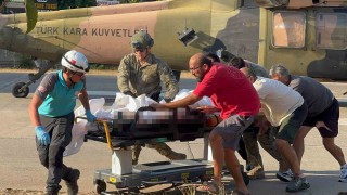 Paraşüt kazasında hayatını kaybeden iki kişinin cenazesi hastaneye getirildi