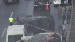 Pendikte zincirleme kazaya karışan polis aracı takla attı: 3 yaralı