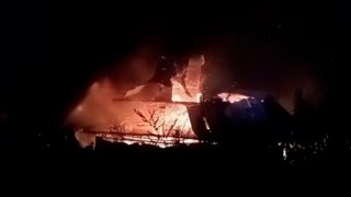 Pokut Yaylasında çıkan yangında 1 işletme kül oldu
