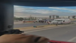 Polatlıda ambulans ile otomobil çarpıştı: 5 yaralı