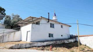 Psikolojik sorunları olan ve istifa eden imamın lojmanından tonlarca çöp çıktı