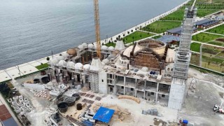 Recep Tayyip Erdoğan Camii hızla yükseliyor
