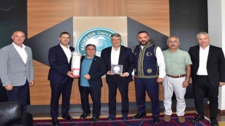 Rektör Yücel Oğurluya, Kurtdereli güreşleri için davet