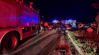 Sakaryada iki otomobilin çarpıştığı kazada 5 kişi yaralandı
