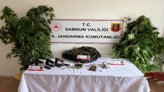 Salıpazarında uyuşturucu operasyonu: 1 kilo 215 gram esrar ve kenevir ele geçirildi