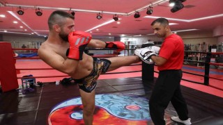 Şampiyonlar yetiştiren milli antrenöre Munzur Üniversitesinden engel